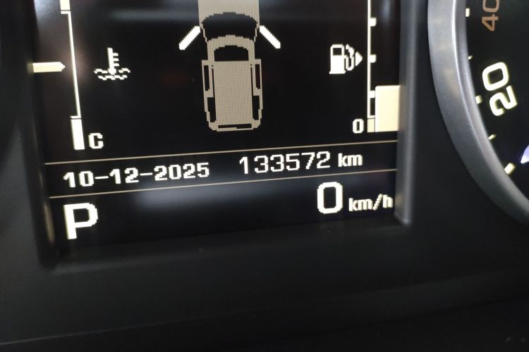 路虎 发现 2016款 3.0 SC 曜黑典藏版 SE中控内饰15