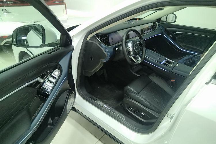 岚图汽车 岚图FREE 2024款 超长续航智驾版中控内饰20