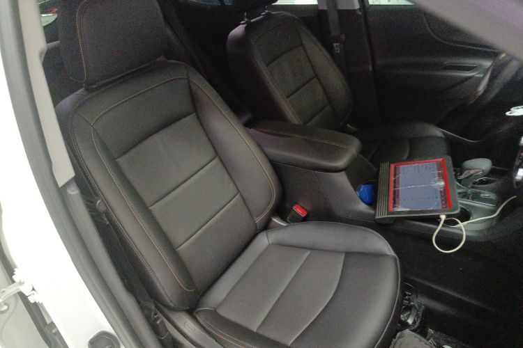 雪佛兰 探界者 2022款 535T 驰界版局部细节41