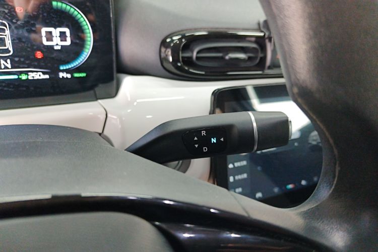 零跑汽车 零跑T03 2022款 玛瑙版中控内饰18