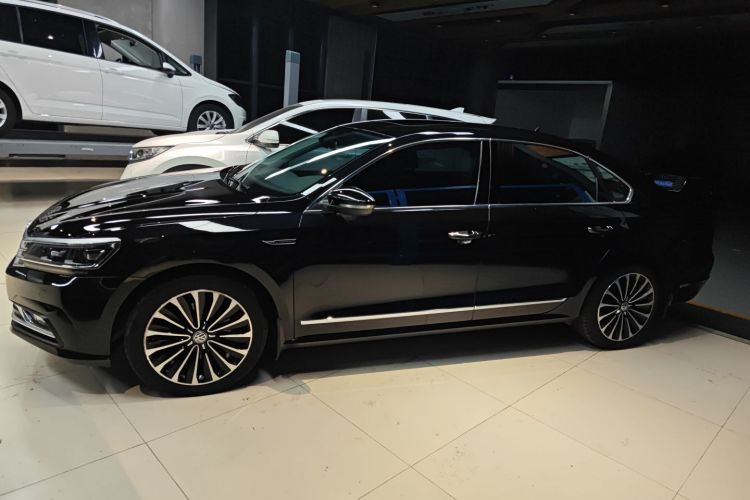 大众 帕萨特 2017款 380TSI DSG旗舰版车身外观6003