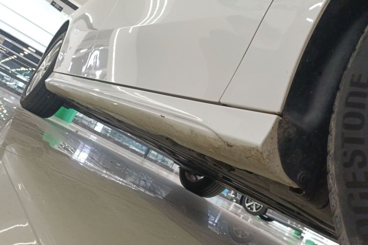 奔驰A级 2021款 A 180 L 运动轿车局部细节9001