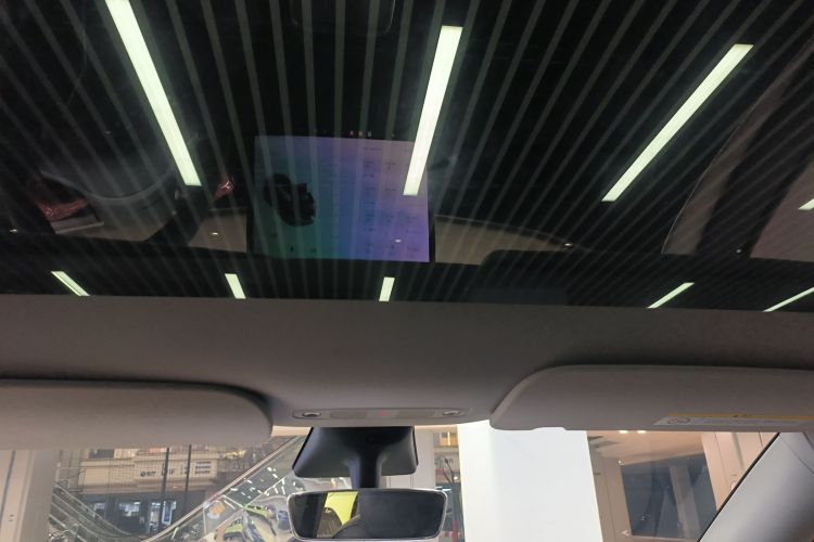 特斯拉 Model Y 2021款 标准续航后驱版局部细节22