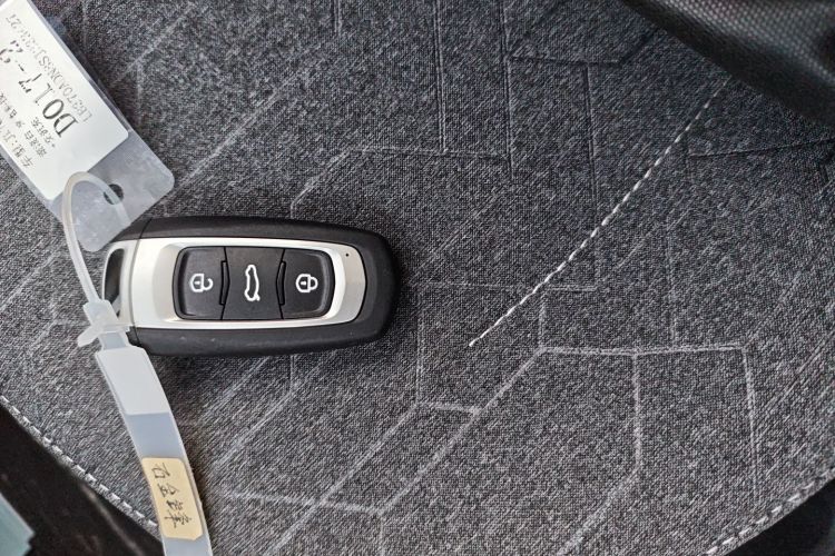 吉利银河 2024款 熊猫mini 200km 耐力熊中控内饰11