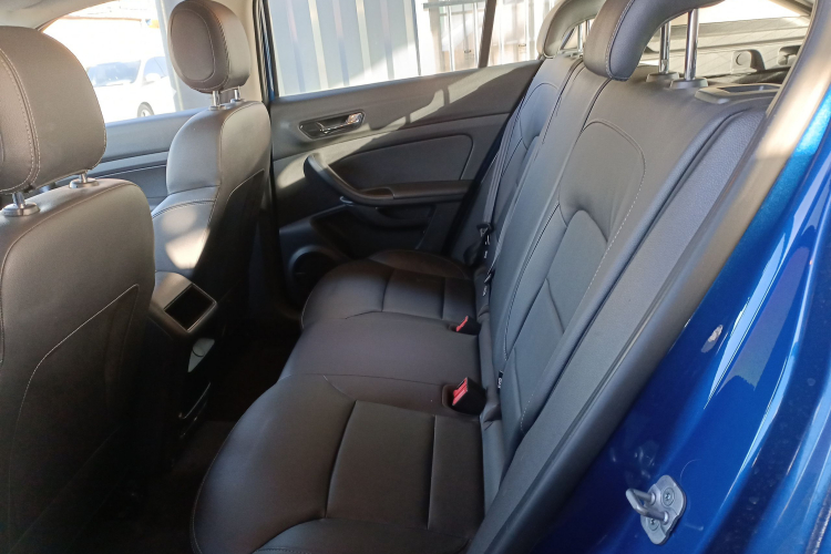 观致5 2018款 改款 1.6T 自动领先型中控内饰21