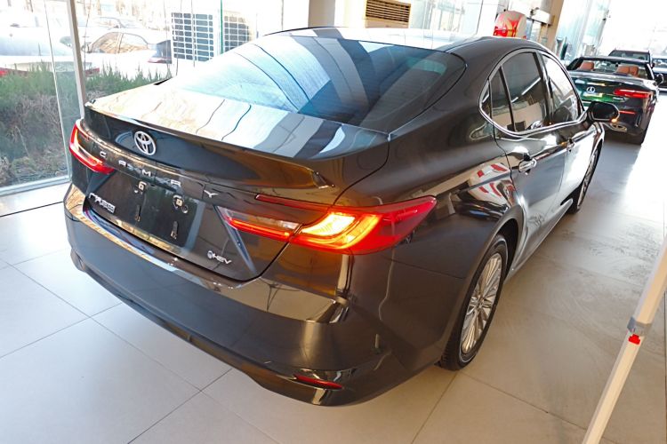 丰田 凯美瑞 2024款 双擎 2.0HGVP 豪华版车身外观6005