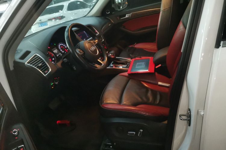 奥迪Q5 2017款 Plus 40 TFSI 技术型局部细节19