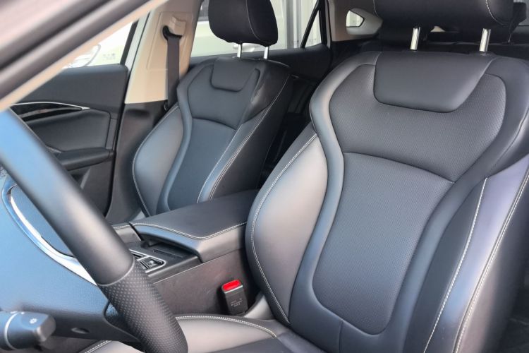 奔腾B70 2024款 龙腾版 1.5T 领跃型中控内饰19