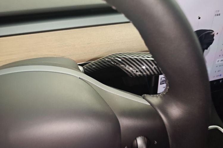 特斯拉 Model Y 2022款 改款 后轮驱动版中控内饰18