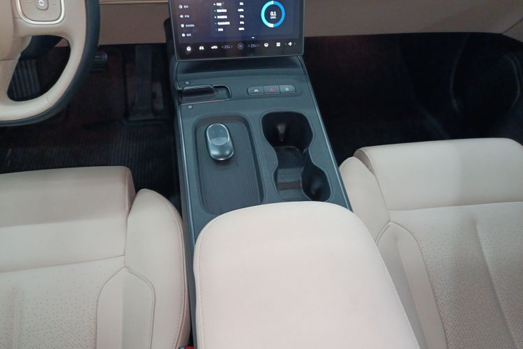 蔚来ET5T 2025款 75kWh Touring中控内饰18