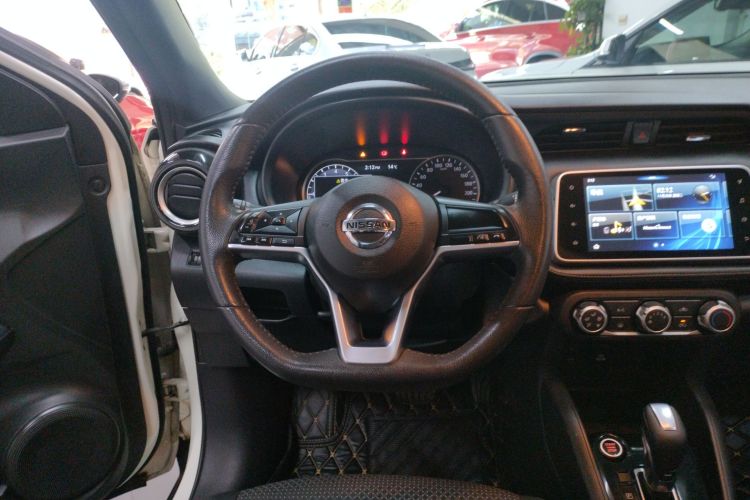 日产 劲客 2018款 1.5L CVT智联豪华版中控内饰13