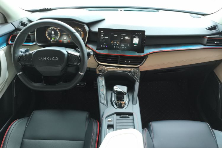 领克06 2021款 1.5T Shero粉色特别版中控内饰12