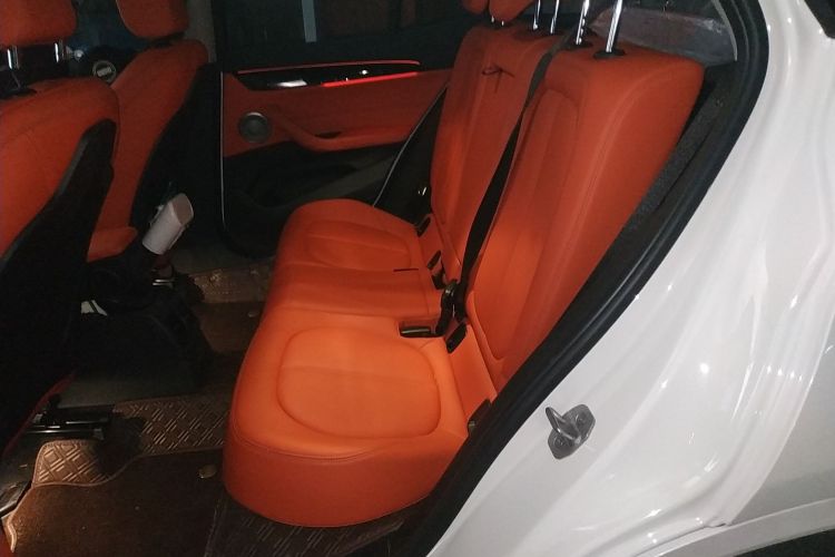 宝马X2 2021款 sDrive25i M运动套装中控内饰21