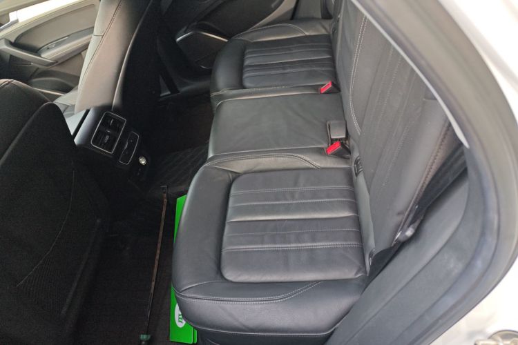 奥迪Q5L 2020款 改款 40 TFSI 荣享时尚型中控内饰21