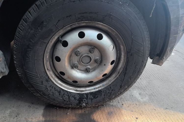 长安凯程 长安睿行M60 2020款 1.5L标准型国VI 6座DAM15KR车身外观10