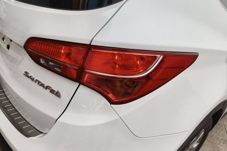 现代 胜达 2013款 2.0T 自动两驱时尚型车身外观9