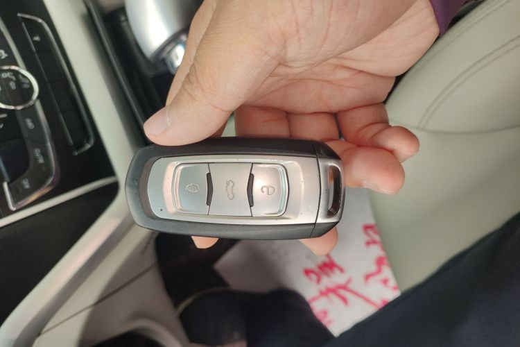 吉利汽车 帝豪 2014款 三厢 1.3T CVT精英型中控内饰11