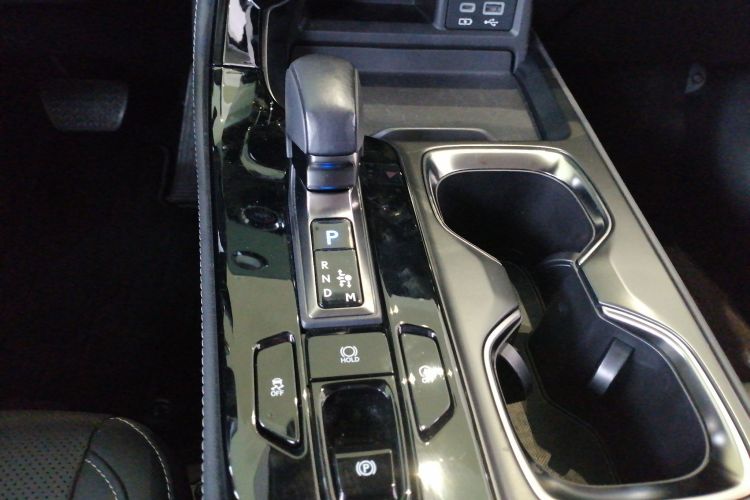 雷克萨斯NX 2022款 260 前驱 创悦版中控内饰18