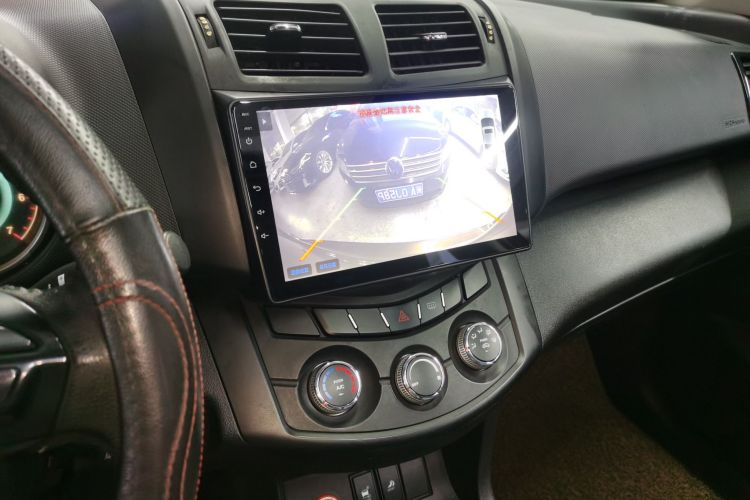 陆风X5 2015款 1.5T CVT创领版局部细节16