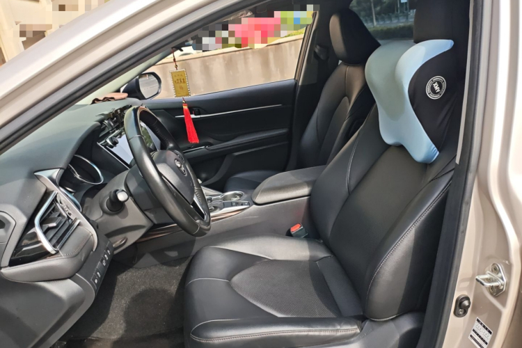 丰田 凯美瑞 2019款 2.0G 豪华版 国VI中控内饰19