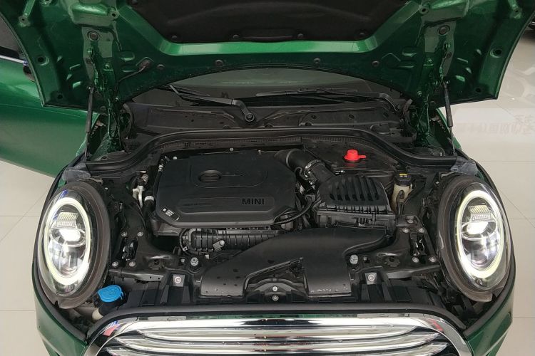 MINI 2020款 1.5T COOPER 艺术家机舱底盘24