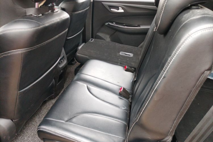 宝骏730 2019款 1.5T CVT时尚型 7座 国V中控内饰21