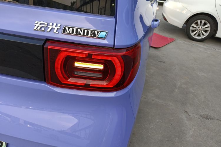 五菱汽车 宏光MINIEV 2022款 马卡龙绘色款 磷酸铁锂车身外观9