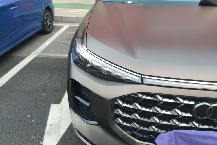 奥迪Q6 2023款 50 TFSI quattro 凌云版 edition one车身外观8