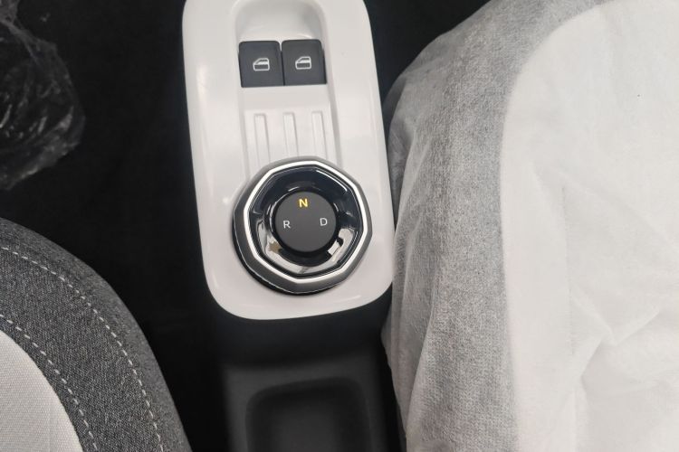 吉利银河 熊猫 2025款 210km 元气熊中控内饰18