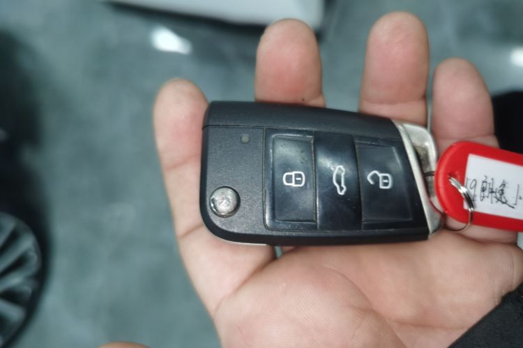 大众 朗逸 2018款 280TSI DSG豪华版 国V中控内饰7001