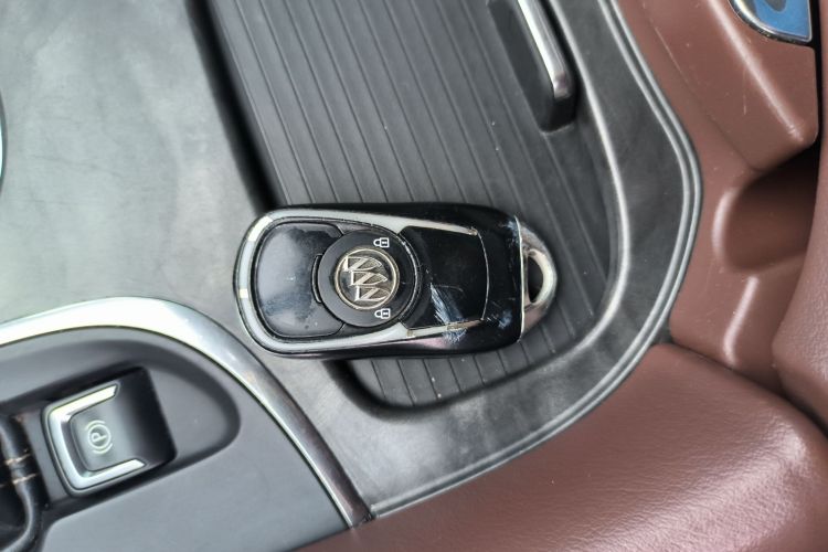 别克 昂科威 2016款 20T 两驱精英型中控内饰11