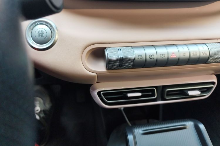 比亚迪 海鸥 2025款 305km 活力版中控内饰18