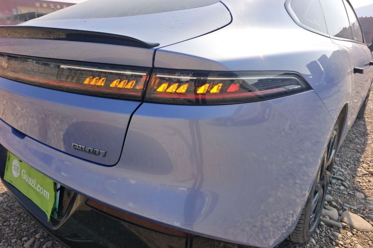 东风奕派 eπ007 2024款 620Pro版车身外观9