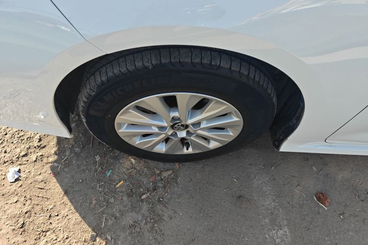 丰田 卡罗拉 2021款 1.2T S-CVT 精英版车身外观6007