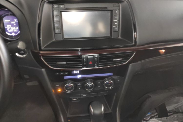 马自达 阿特兹 2015款 2.0L 蓝天时尚版局部细节16