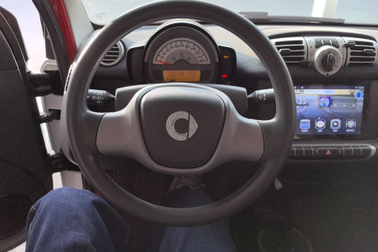 smart fortwo 2015款 1.0 MHD  舒适畅游版局部细节13