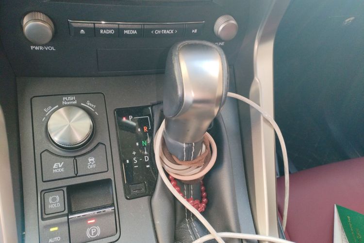 雷克萨斯NX 2020款 300h 前驱 锋尚版 国VI中控内饰18