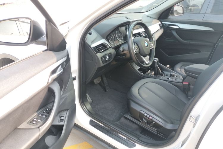 宝马X1 2016款 sDrive18Li 尊享型中控内饰7003