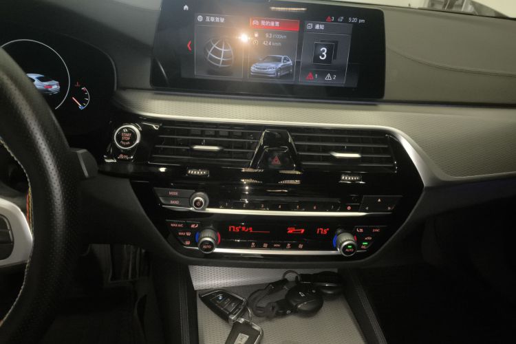 宝马5系(进口) 2019款 525i M运动套装中控内饰16