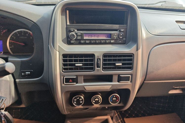 东风 锐骐 2017款 2.4L汽油四驱标准型ZG24局部细节16