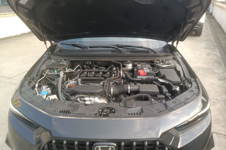 本田 英仕派 2023款 260TURBO 精致版机舱底盘24