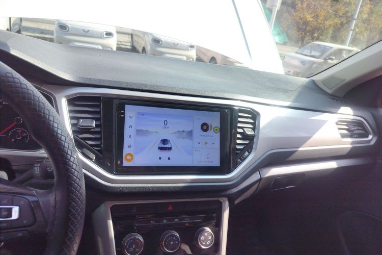 大众 T-ROC探歌 2019款 230TSI DSG两驱进取型 国VI中控内饰12