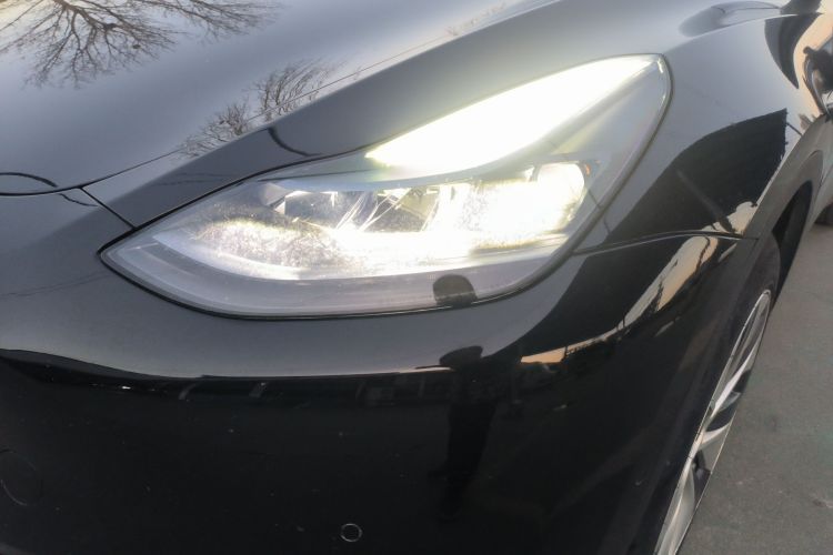 特斯拉 Model Y 2022款 长续航全轮驱动版局部细节36