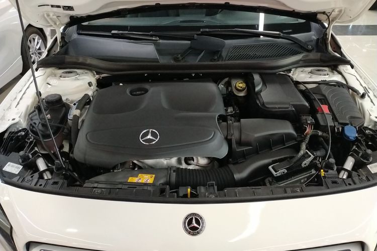 奔驰GLA 2019款 GLA 200 动感型局部细节24