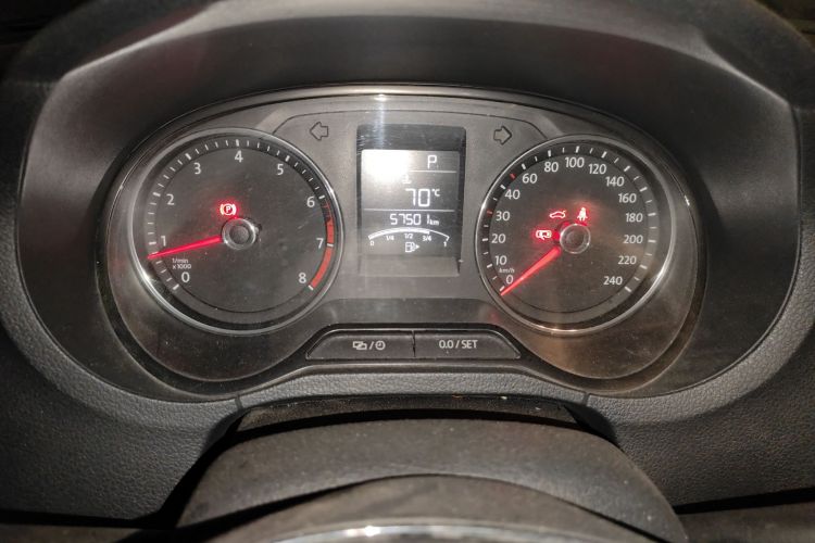 大众 Polo 2016款 1.6L 自动舒适型中控内饰15