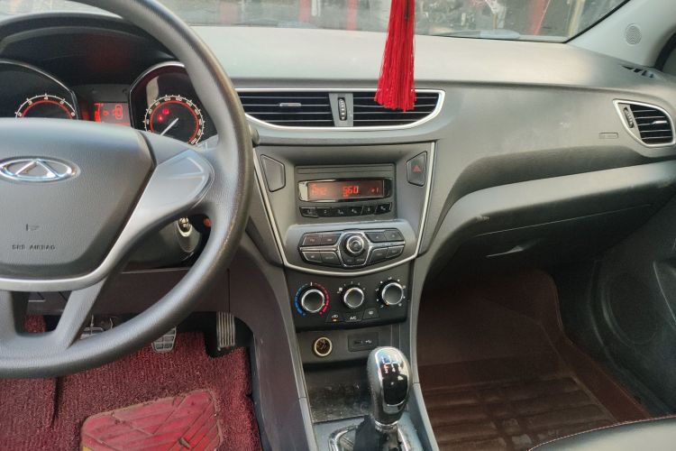 奇瑞 艾瑞泽3 2015款 1.5L 手动够真版中控内饰16