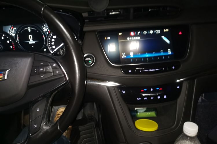 凯迪拉克XT5 2018款 25T 豪华型中控内饰16