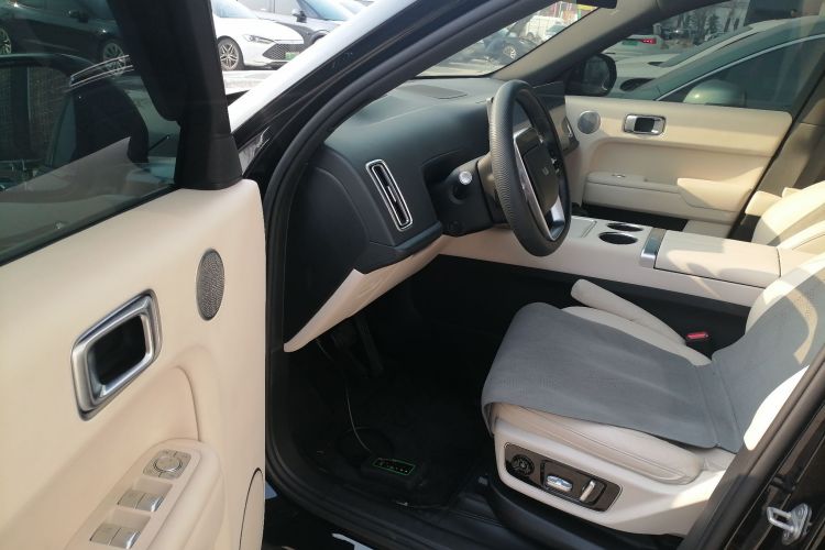 理想汽车 理想L7 2023款 Air中控内饰7003