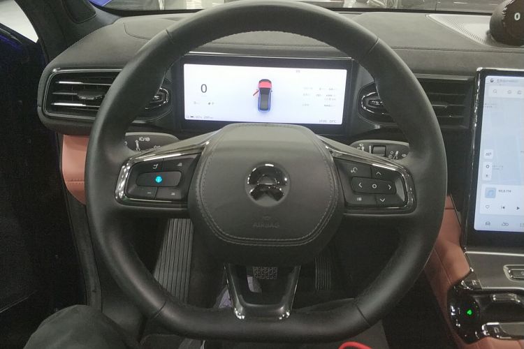 蔚来EC6 2020款 440KM 签名版中控内饰13