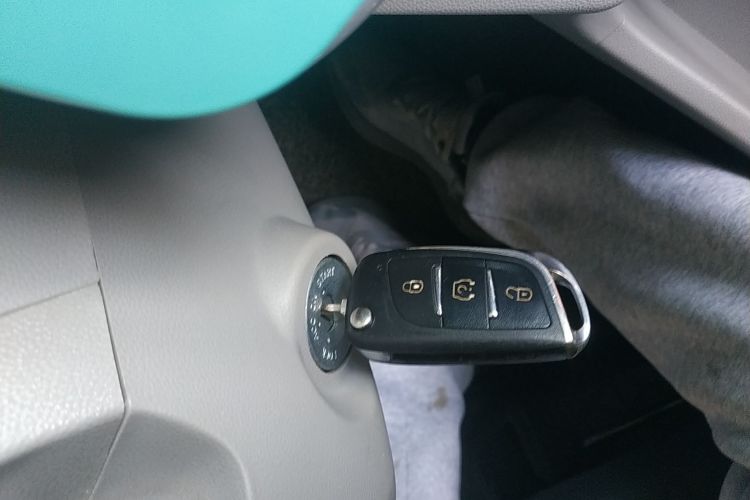 江铃集团新能源 易至EV2 2024款 201km 舒适型中控内饰11